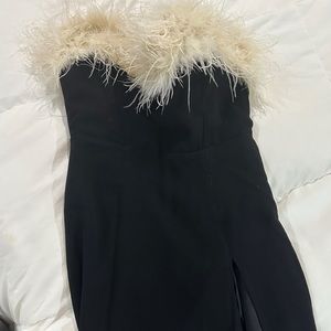 Long black dress, high split, feather top